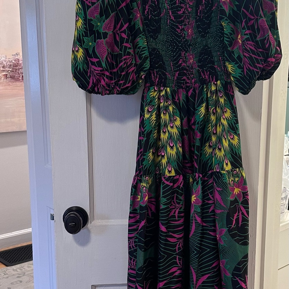 Elegant Floral Maxi Dress in Green and Pink - Picture 2 of 2